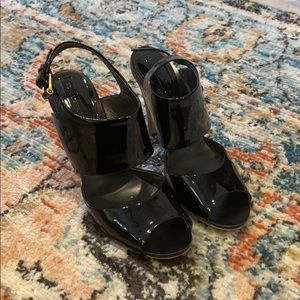 Bcbgmaxazria Patent heels